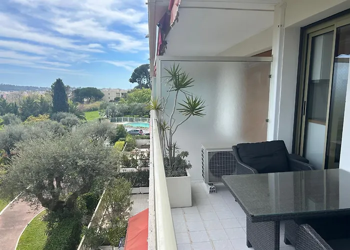 Daire Superbe 2 Pieces Vue Mer, Piscine, Parking Antibes