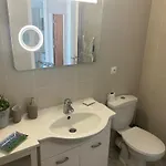 Superbe 2 Pieces Vue Mer, Piscine, Parking Antibes