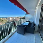 Superbe 2 Pieces Vue Mer, Piscine, Parking *