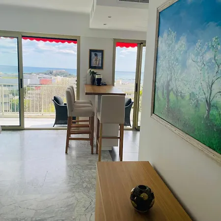 Superbe 2 Pieces Vue Mer, Piscine, Parking * Αντίμπ