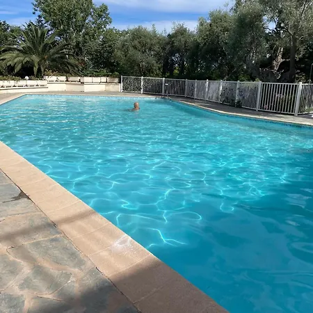 Apartament Superbe 2 Pieces Vue Mer, Piscine, Parking *