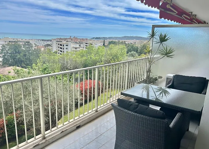 아파트 Superbe 2 Pieces Vue Mer, Piscine, Parking 앙티브