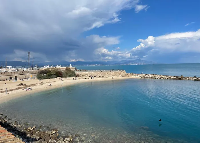 Superbe 2 Pieces Vue Mer, Piscine, Parking * 昂蒂布